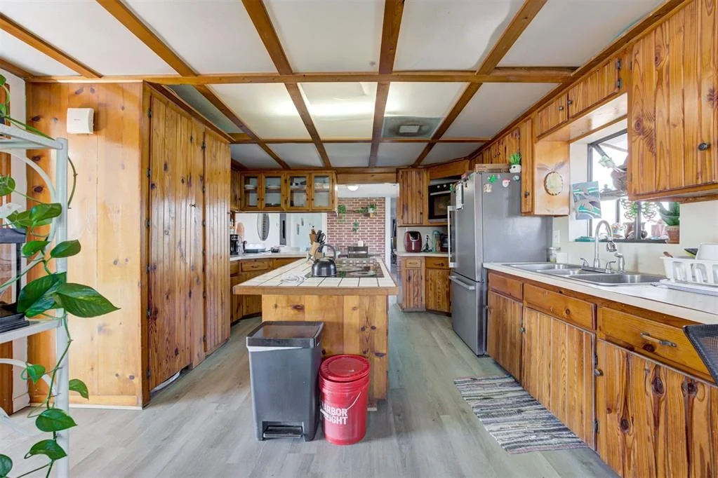 Photo of 18501 Coker Road