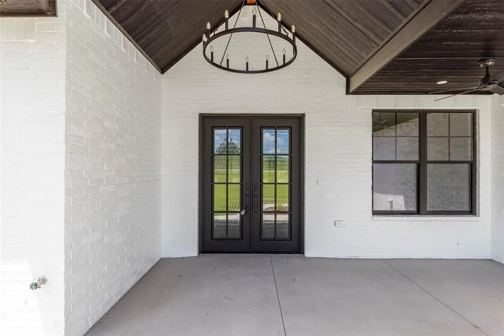 Photo of 2884 Springridge Road
