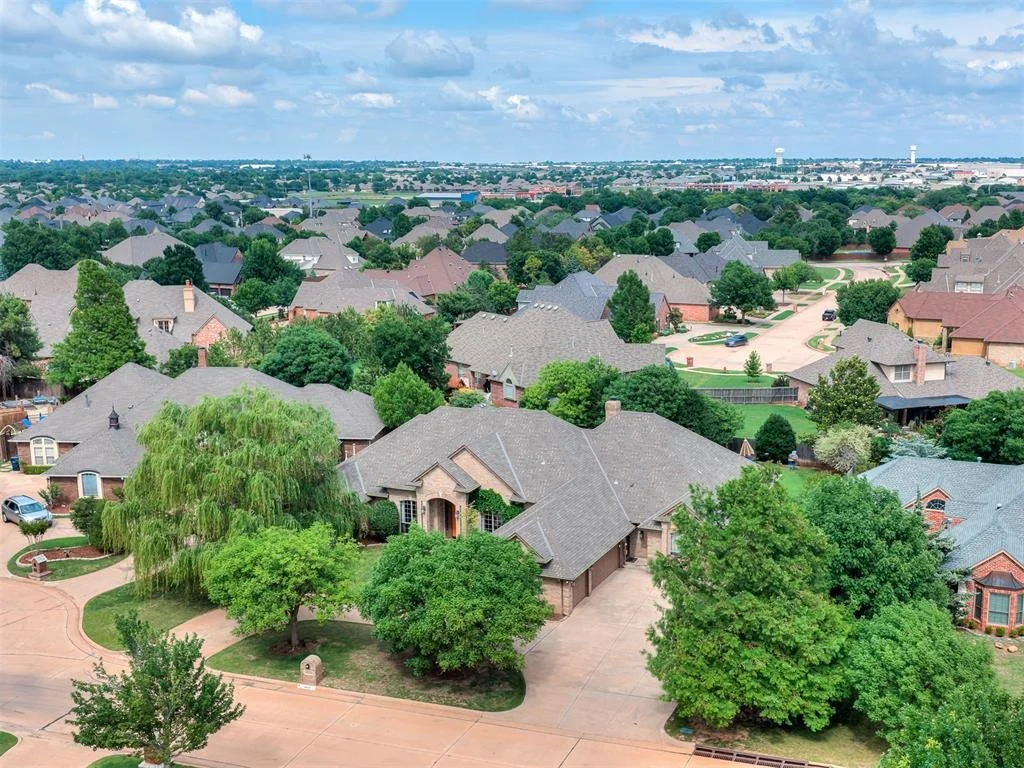 Photo of 14808 Maplelake Drive