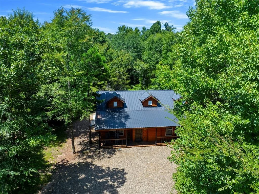 Photo of 15 Preserve Way