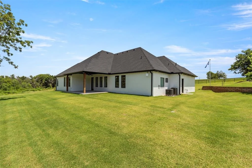 Photo of 2884 Springridge Road
