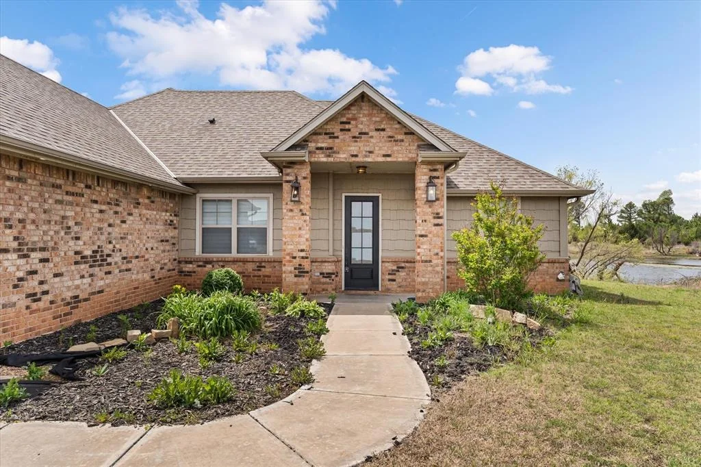 Photo of 15 Blue Meadow Drive