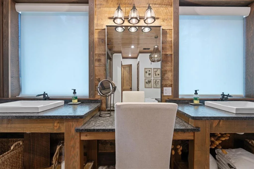 Photo of 258 Pinehurst Lane