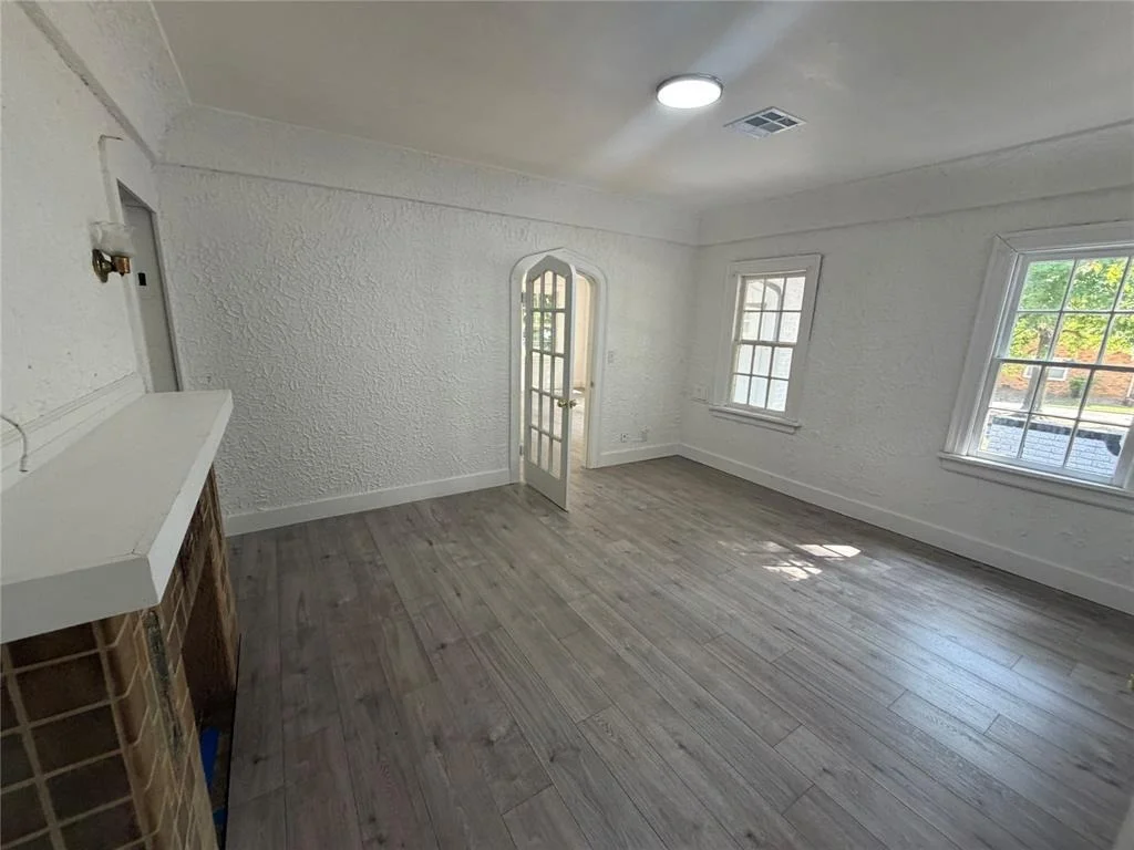 Photo of 1107 Bluff View Drive