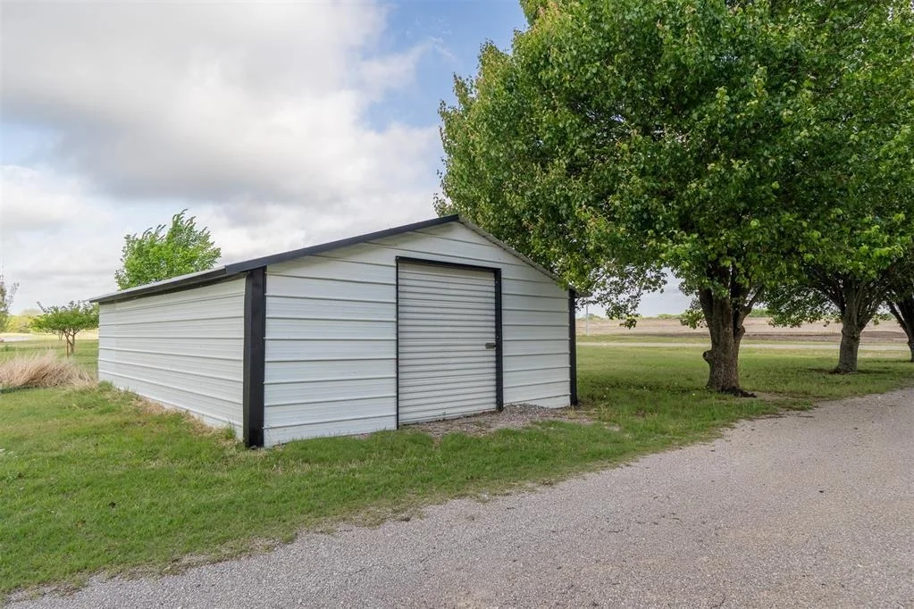 Photo of 5485 Primrose Lane