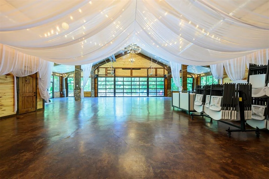 Photo of 263 Crooked Oaks Lane