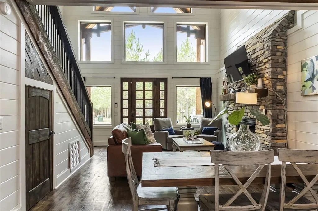 Photo of 180 Weeping Willow Trail