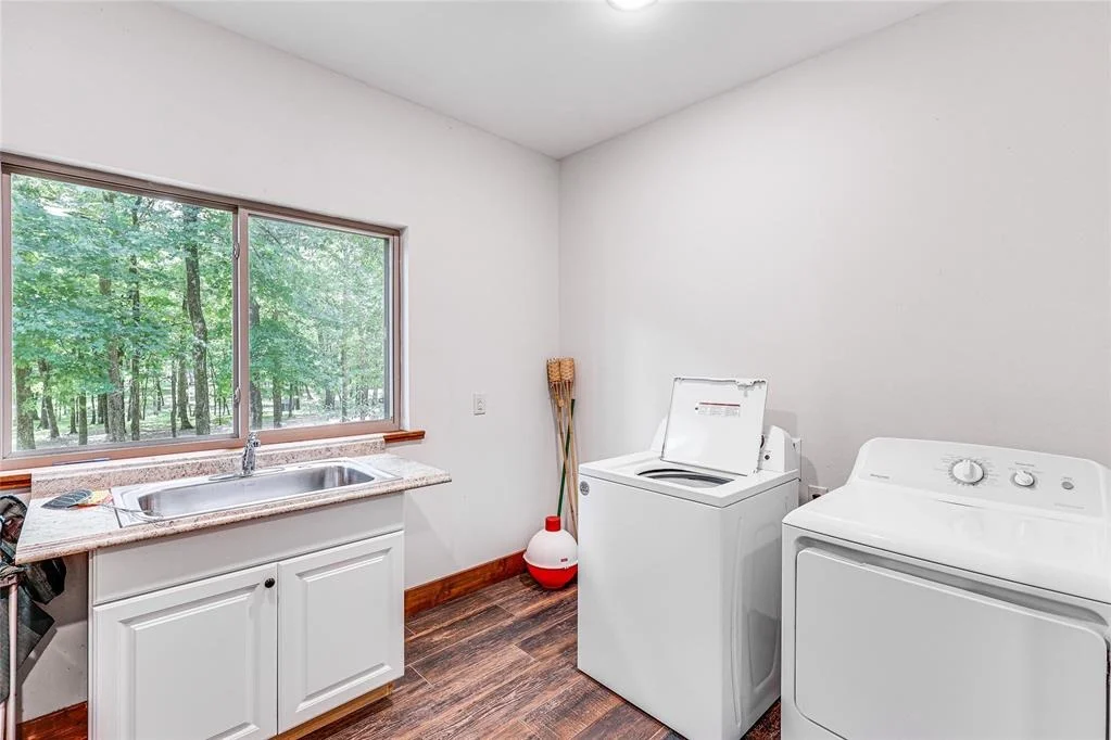 Photo of 5589 Cress Road
