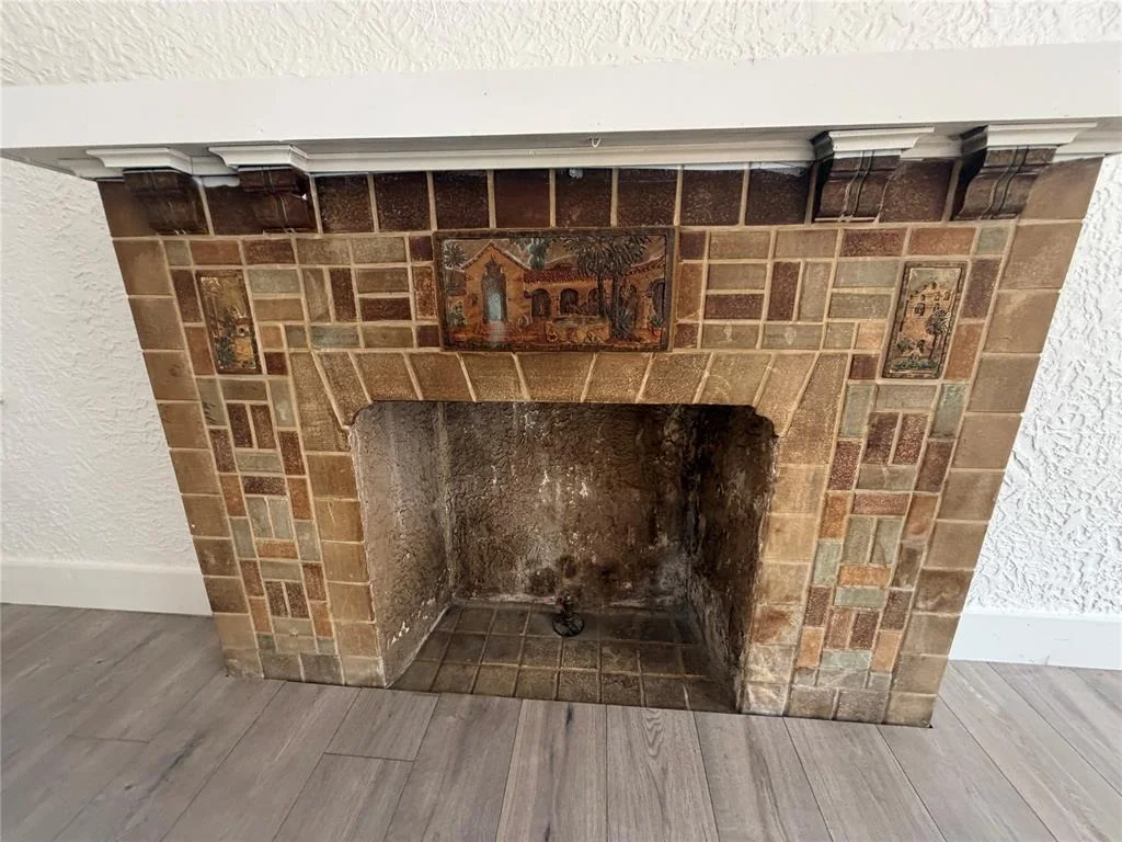 Photo of 1107 Bluff View Drive