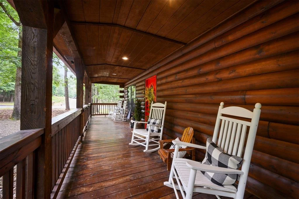 Photo of 680 Chinook Road