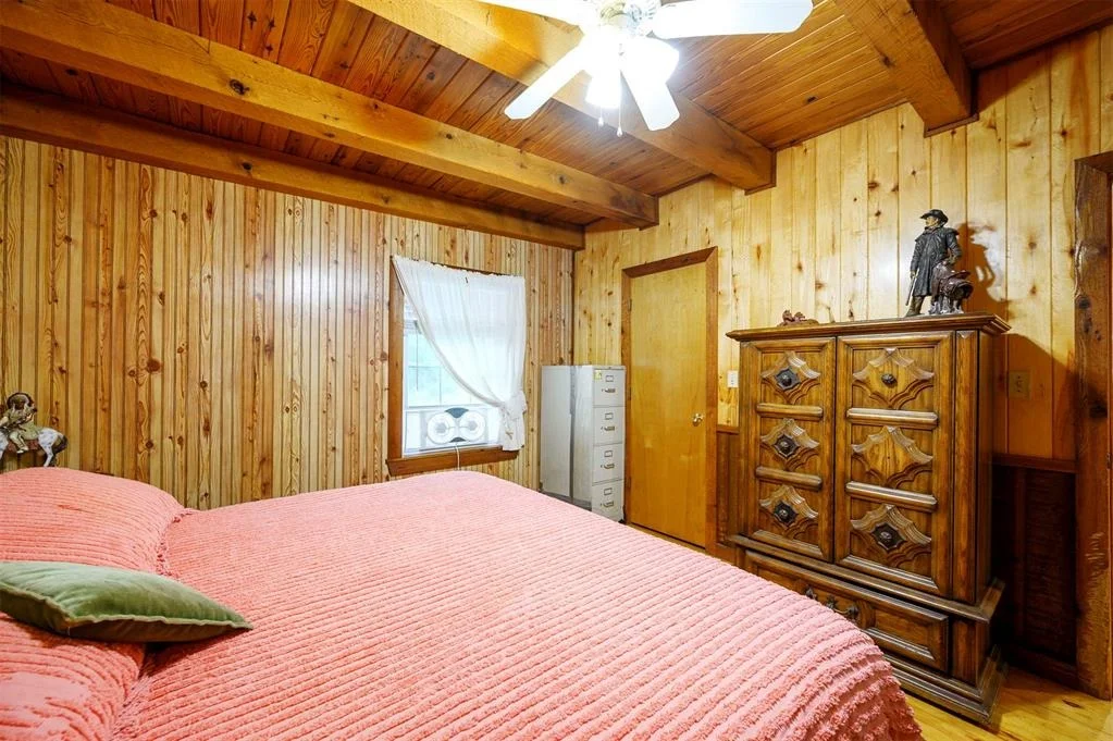 Photo of 1037 River Bluff Road
