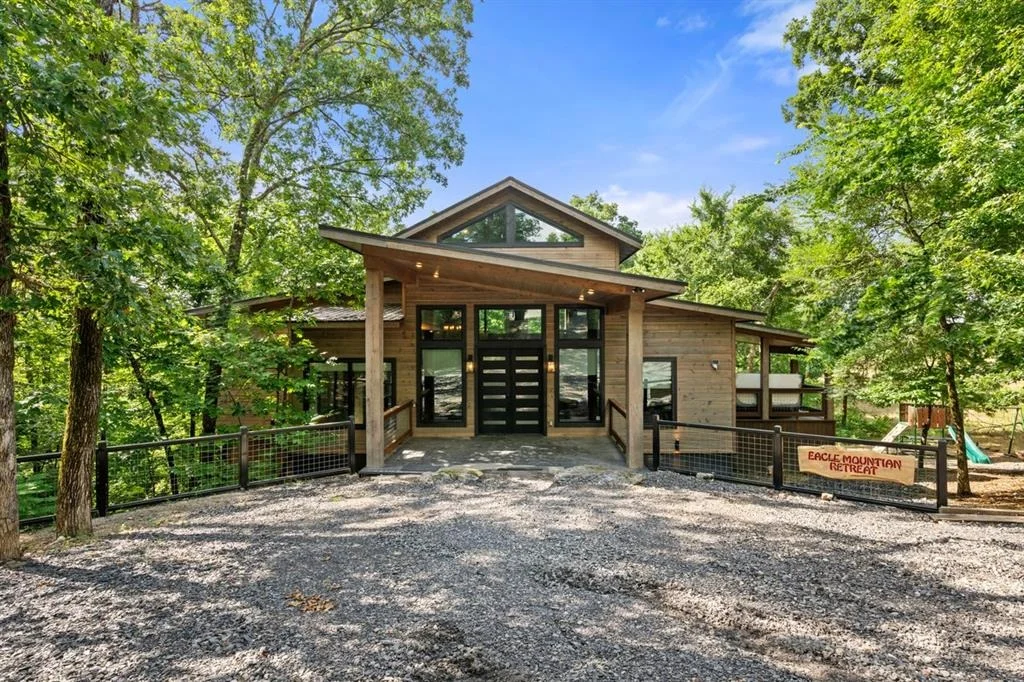 Photo of 816 S Eagle Mountain Trail