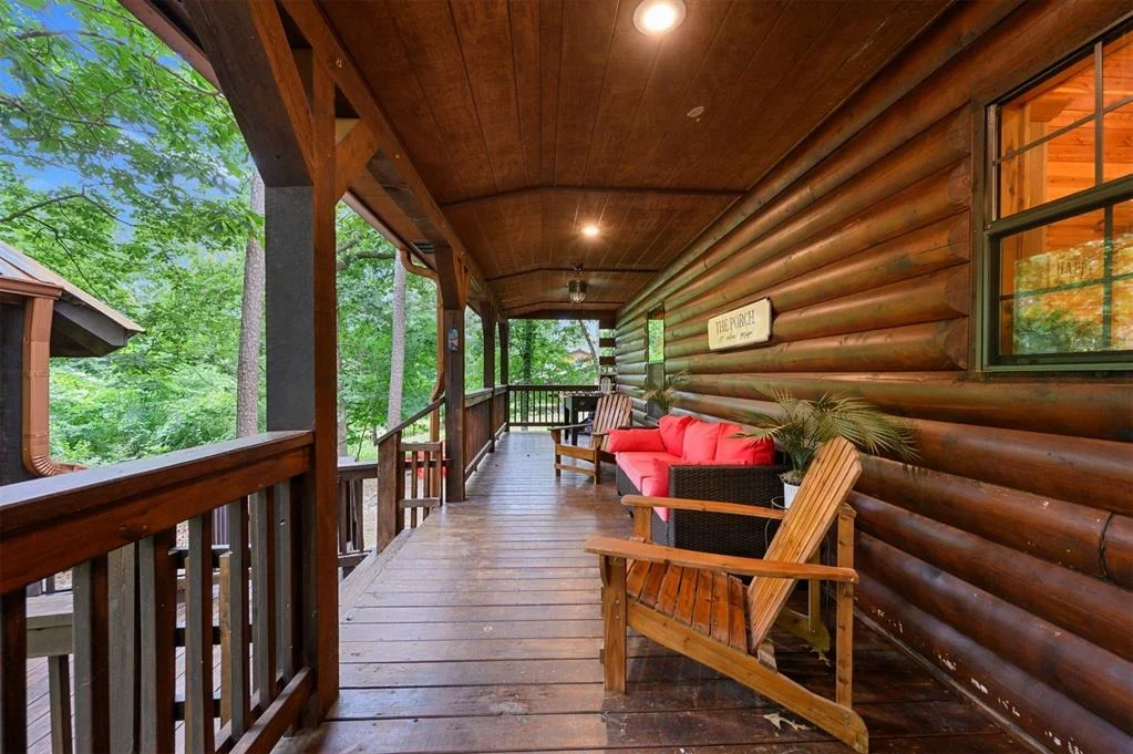 Photo of 680 Chinook Road