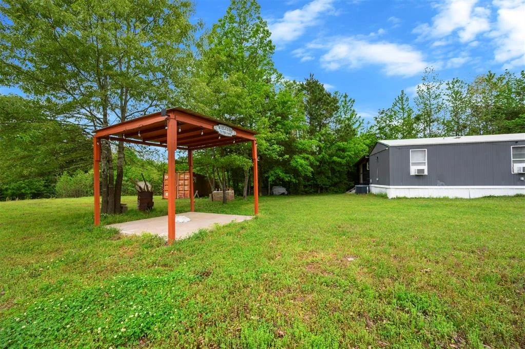 Photo of 728 Whipporwill Road