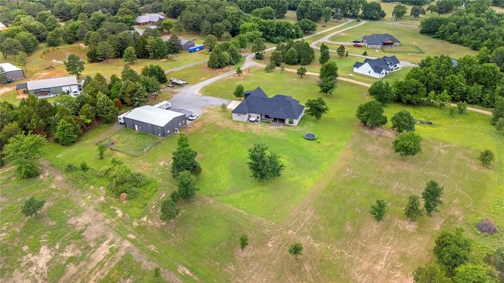 Photo of 416094 E 1170 Road