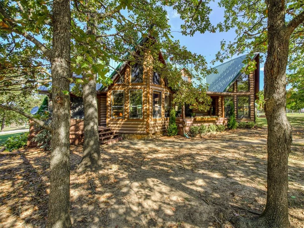 Photo of 15700 Holt Road