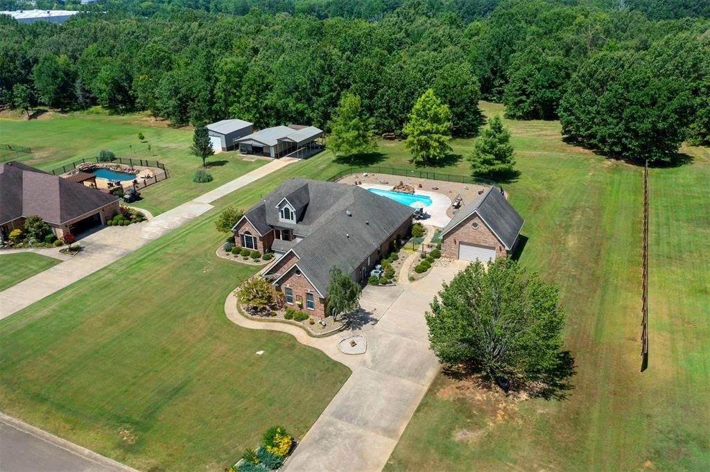 Photo of 803 Oak Brook Drive