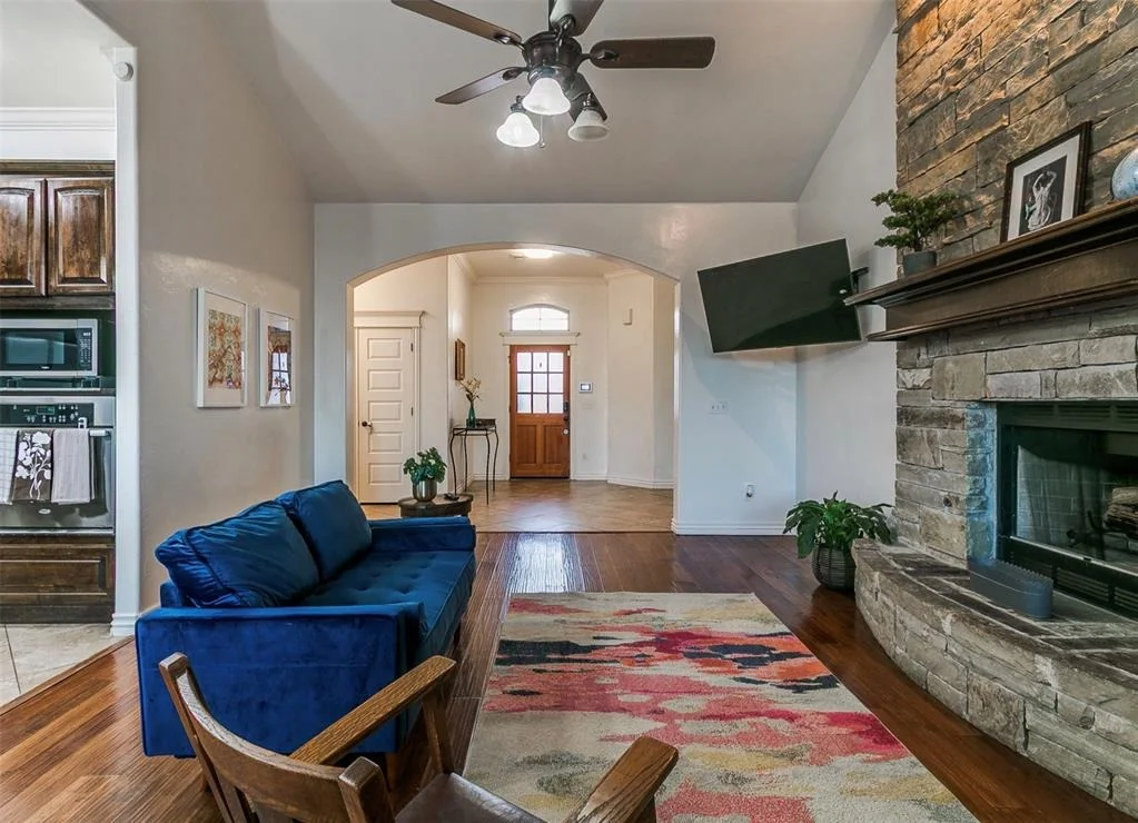 Photo of 307 Summit Bend
