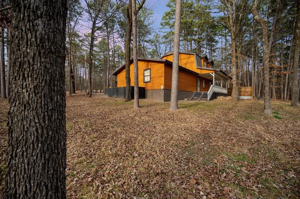 Photo of 655 Chinook Road