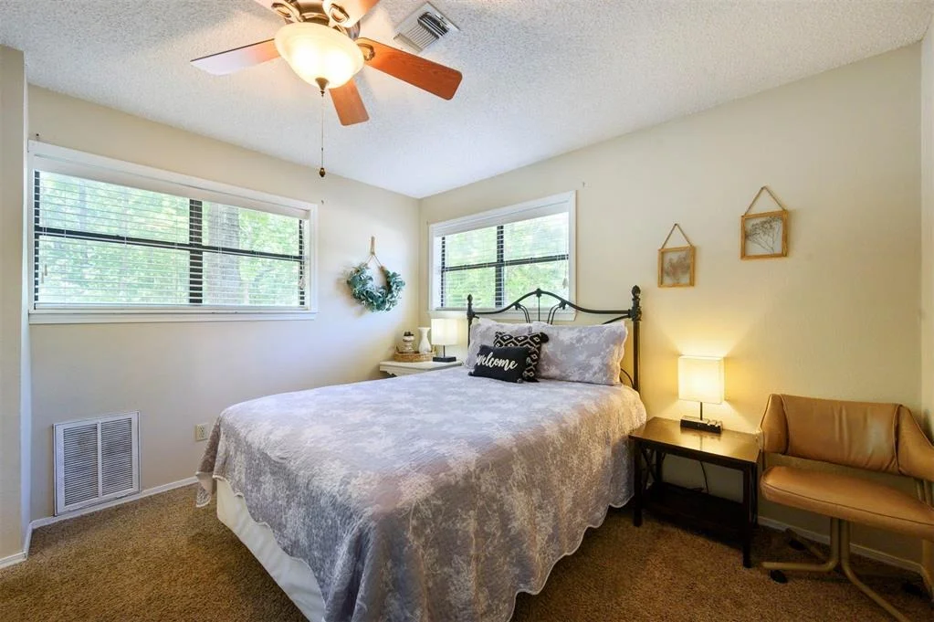 Photo of 263 Crooked Oaks Lane