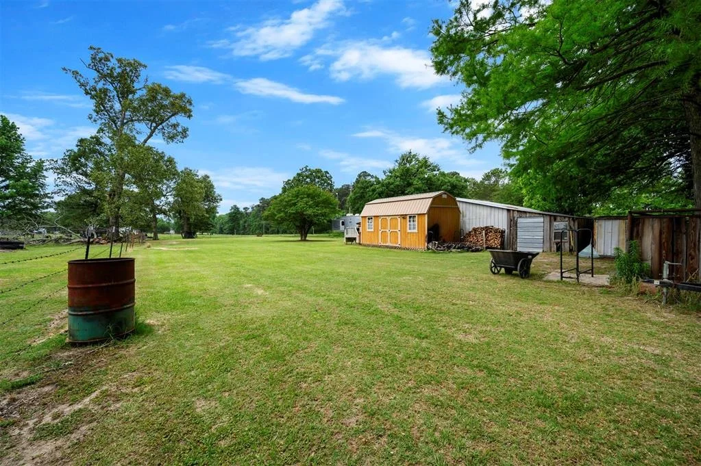 Photo of 2352 Pollard Road