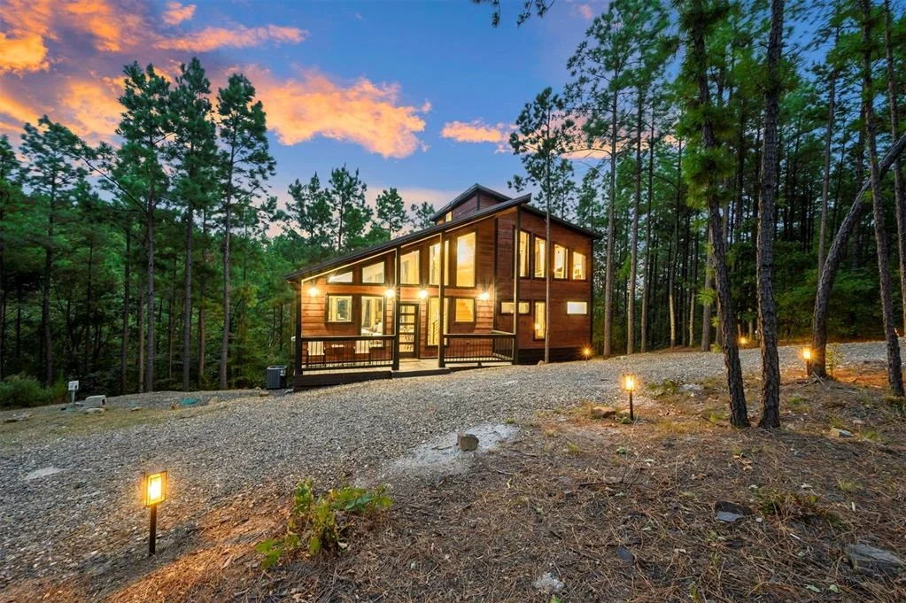 Photo of 900 Timberline Trail