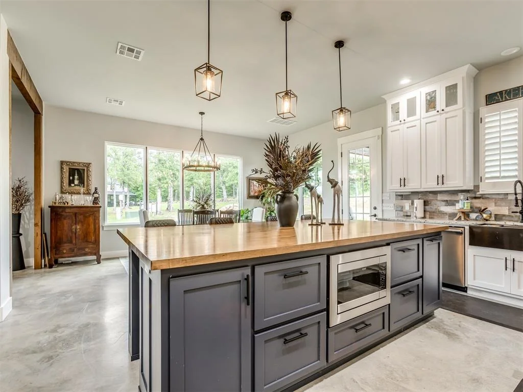 Photo of 135 Dixie Cove