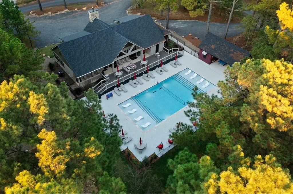 Photo of 590 Three Creeks Road