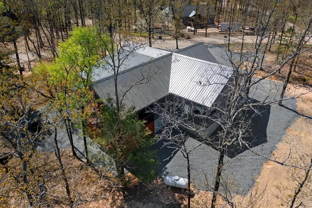 Photo of 772 Hickory Post Road