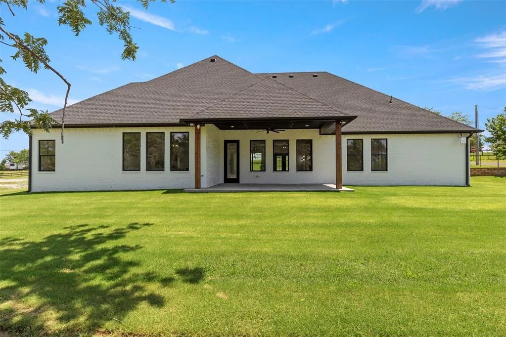Photo of 2884 Springridge Road