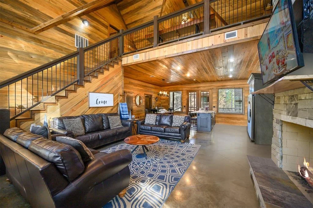 Photo of 607 Sugar Pine Loop