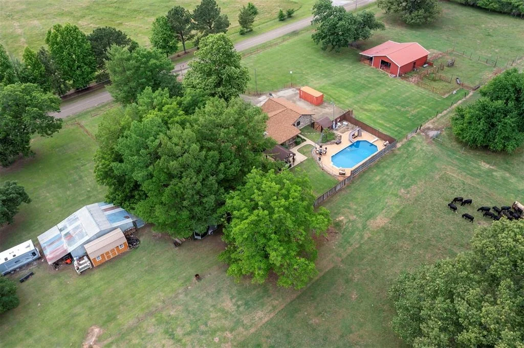 Photo of 2352 Pollard Road