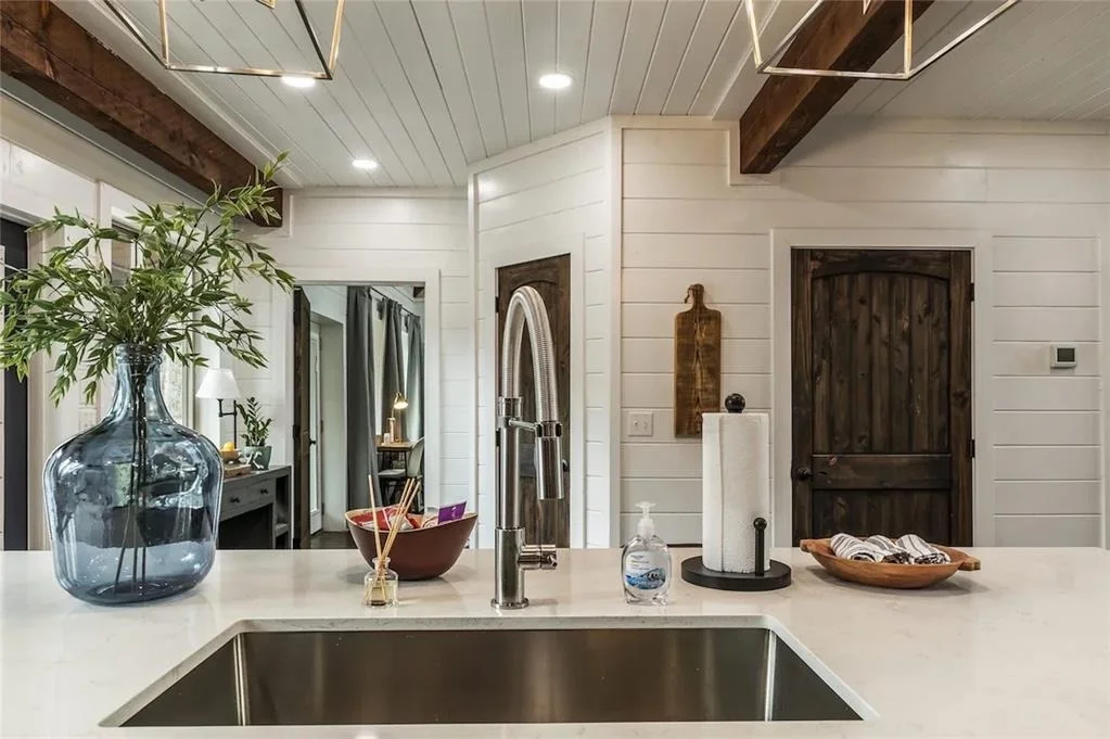 Photo of 180 Weeping Willow Trail