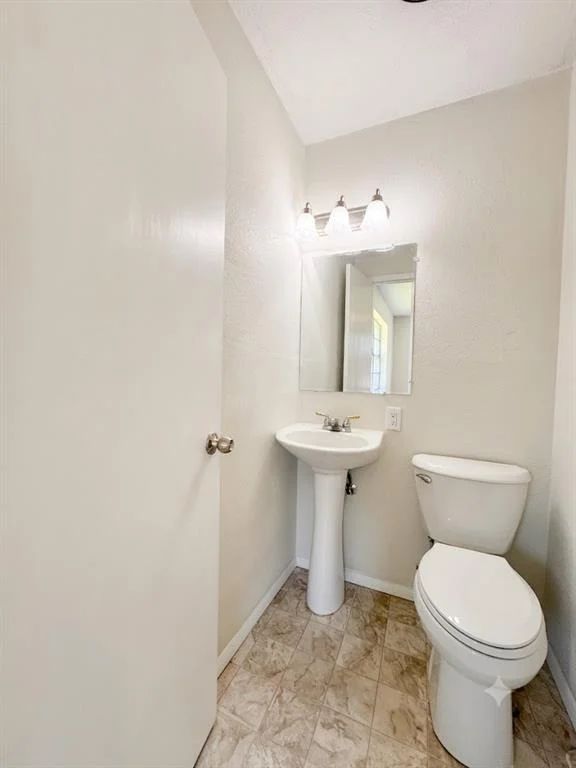 Photo of 312 E Meadowview Lane
