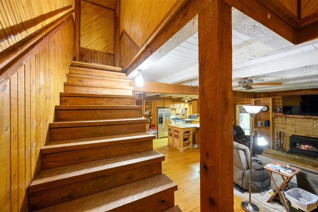 Photo of 1037 River Bluff Road