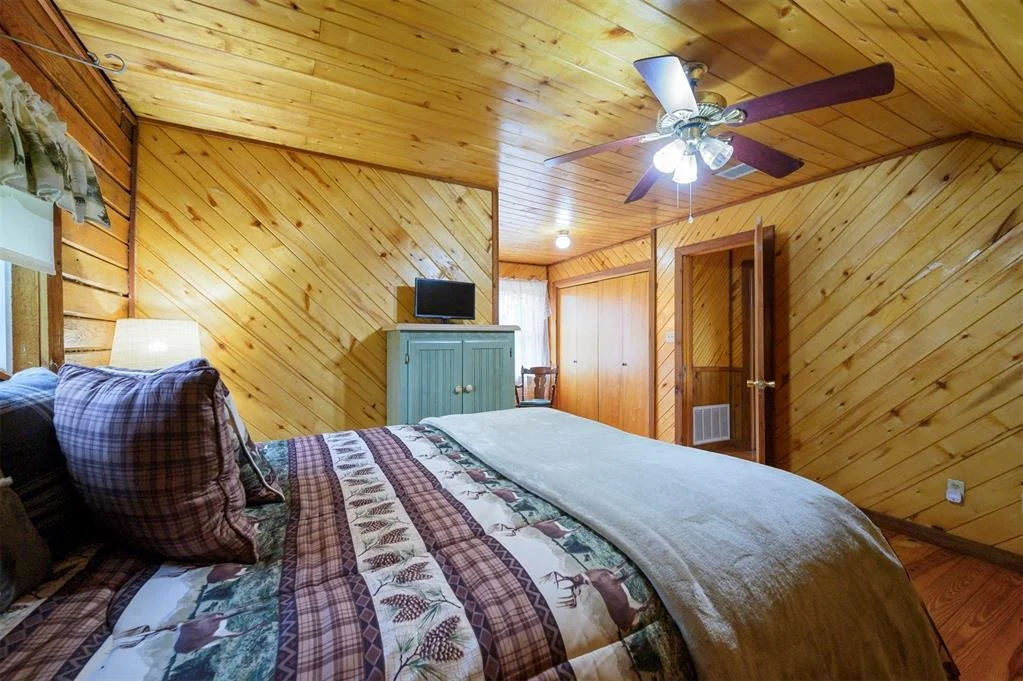 Photo of 1037 River Bluff Road