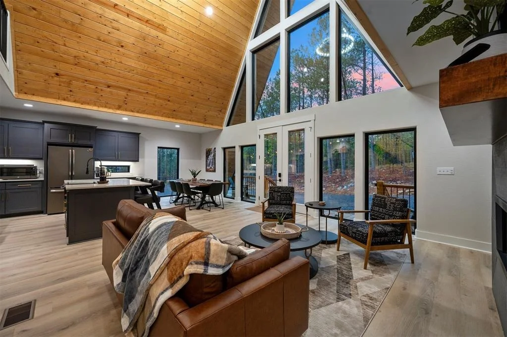 Photo of 756 Timberline Trail