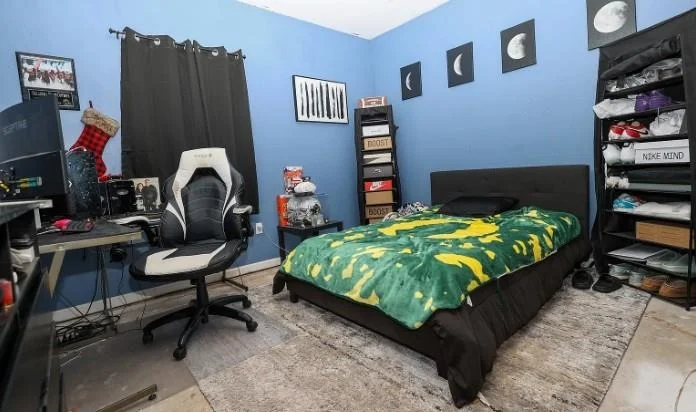 Photo of 27059 Whispering Oaks Drive