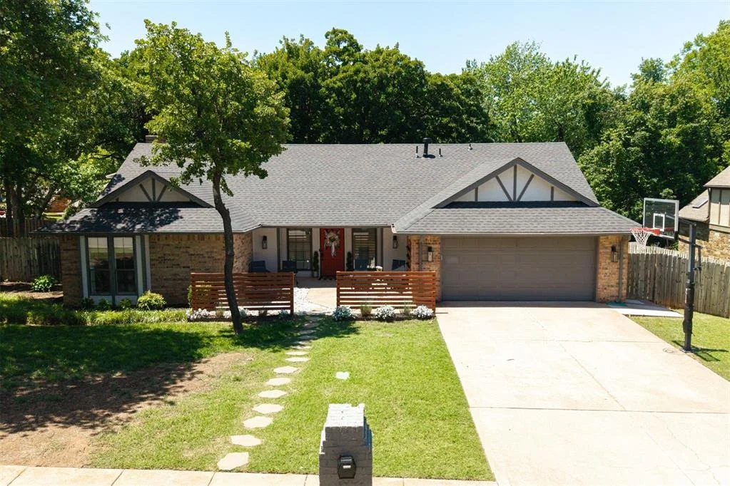 Photo of 3725 Coachlight Drive