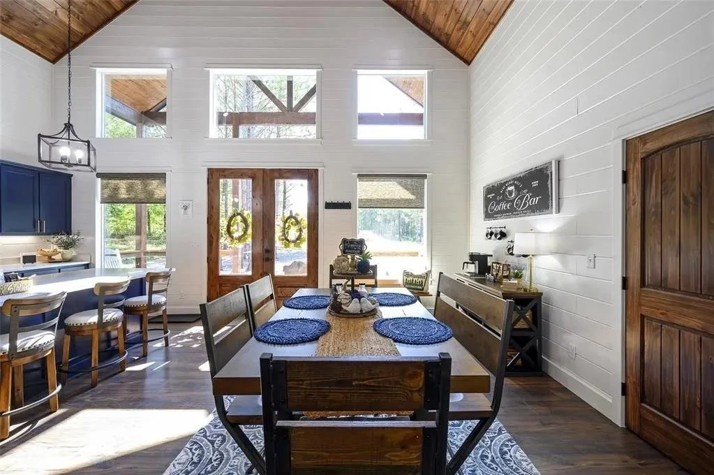 Photo of 285 Bear Pine Trail