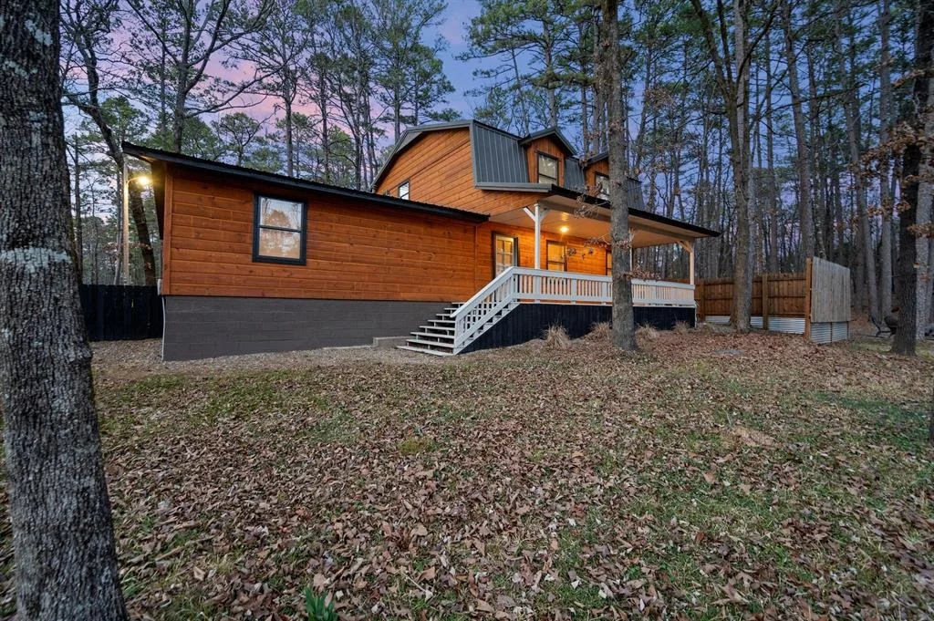 Photo of 655 Chinook Road
