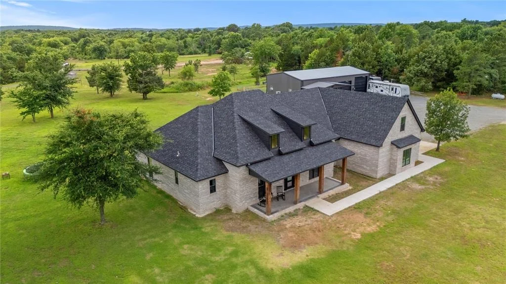 Photo of 416094 E 1170 Road