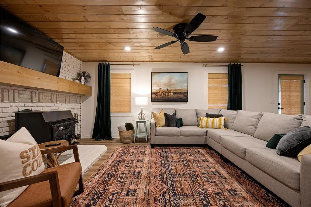Photo of 655 Chinook Road