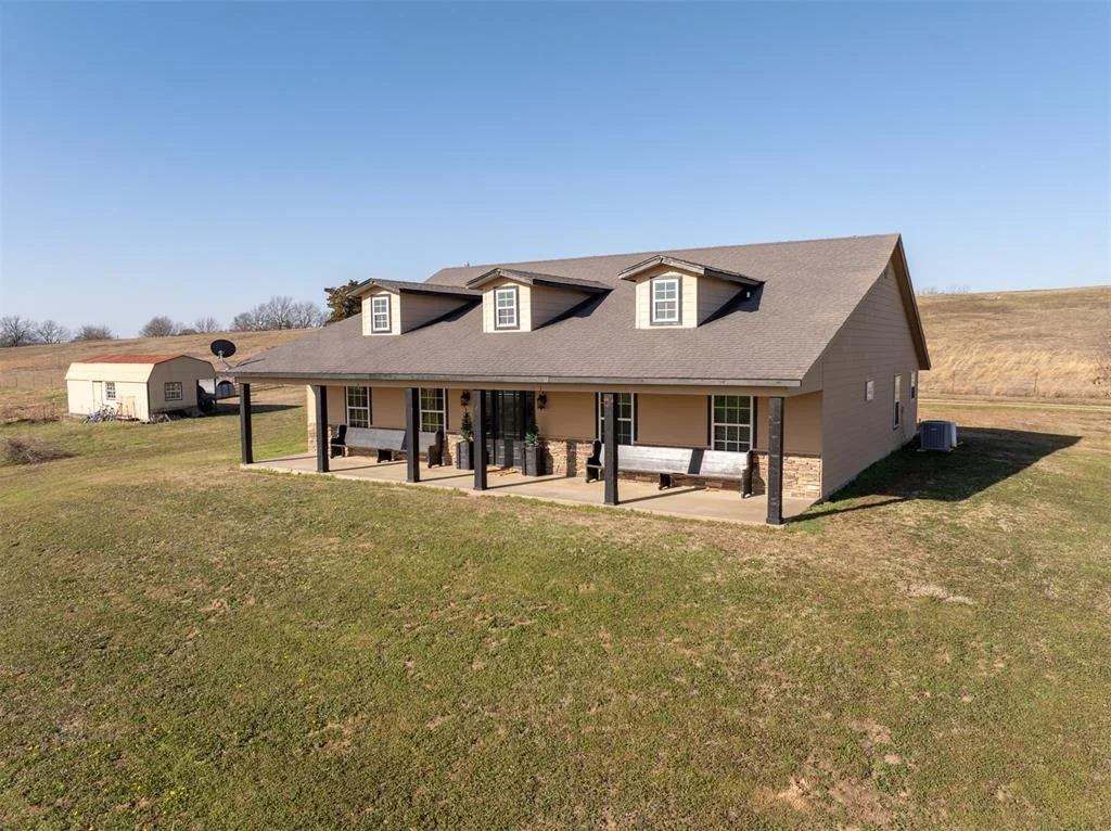 Photo of 409748 E 1160 Road