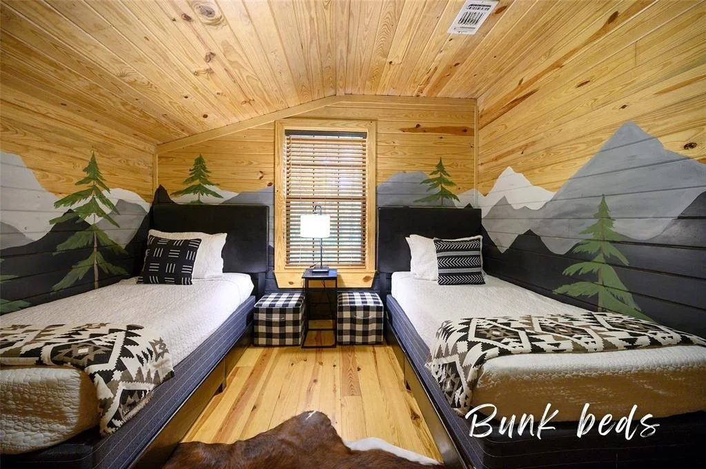 Photo of 411 Deer Creek Trail