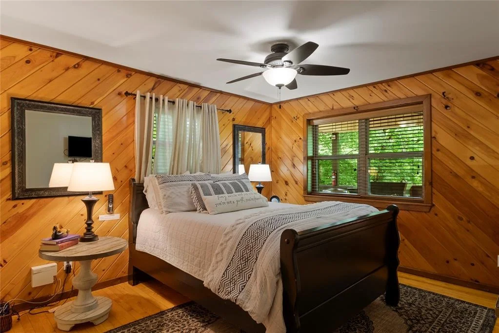 Photo of 868 Red Fox Road