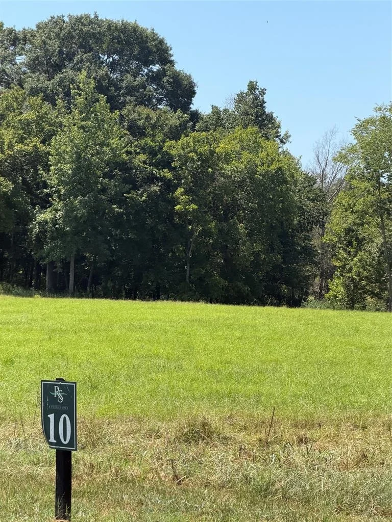 Photo of 10 Riverstone Drive
