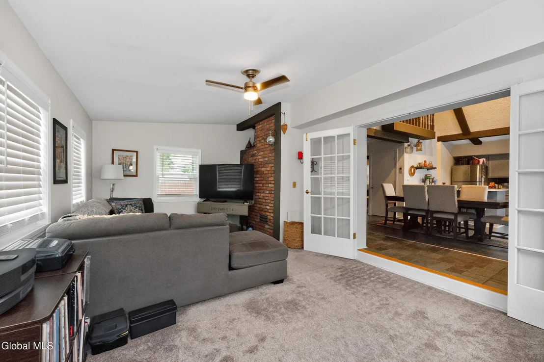 Photo of 341 Princetown Road