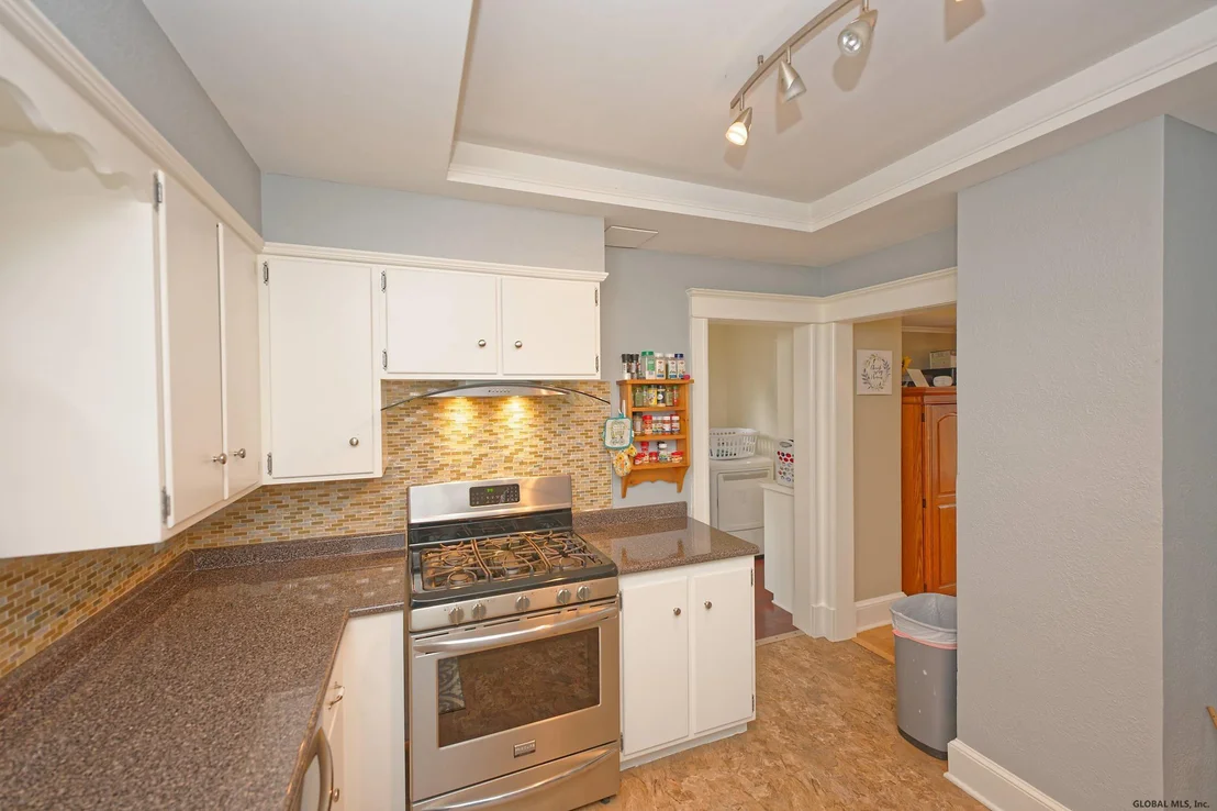 Photo of 115 1ST Street