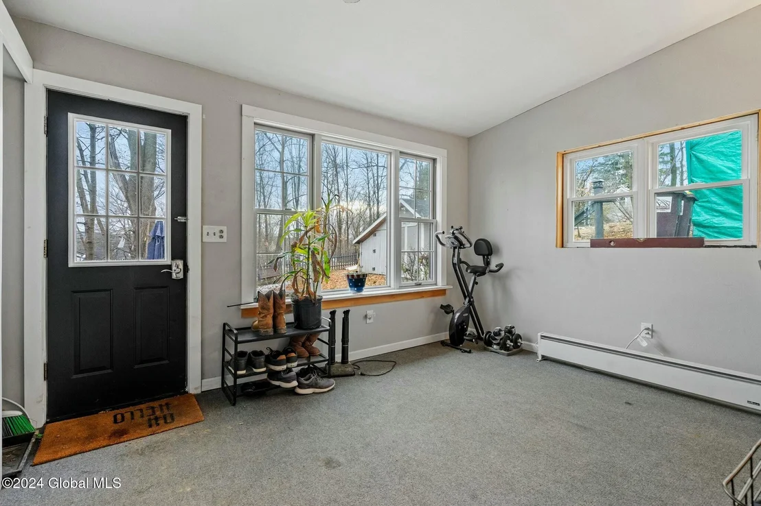 Photo of 35 Mountainview Avenue